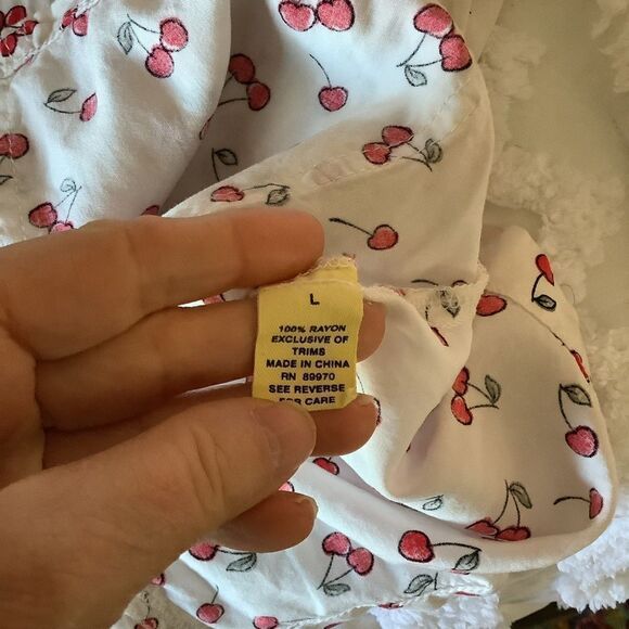 Love Notes Cropped "Cherry" Button Down 🍒 - Picture 4 of 4